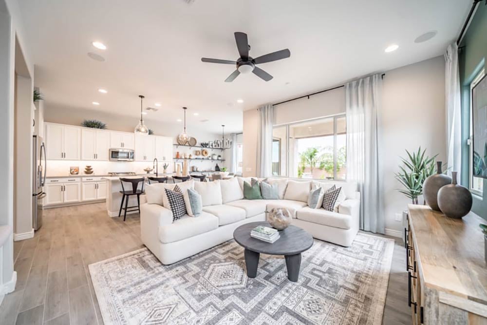 HARRY 村越弘明　gateway QRMOK S3 Series 52 in. Indoor White Ceiling Fan with Remote