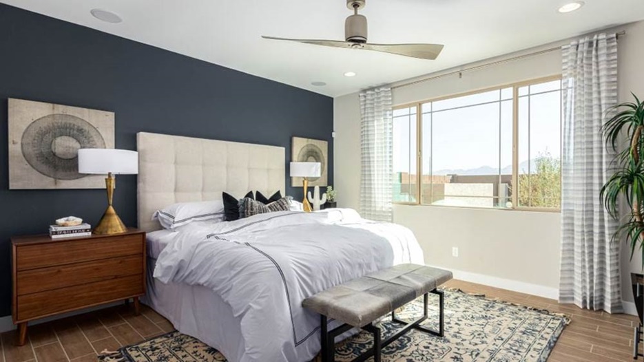 Hillary at Las Brisas Expedition Collection in Goodyear, AZ Taylor