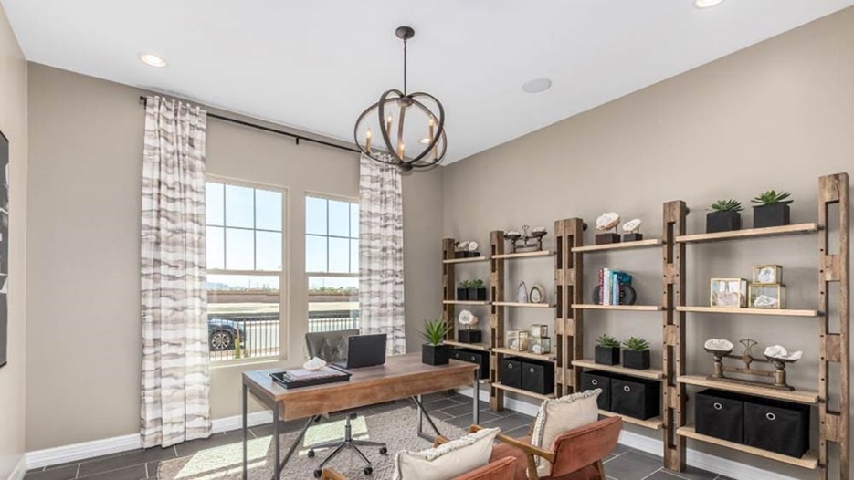 Bradshaw at Allen Ranches Expedition Collection in Glendale, AZ