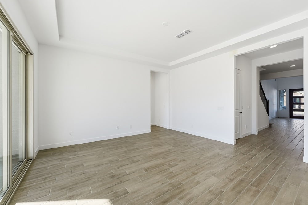 hj-az-phoenix-ellsworth-ranch-landmark-rockford-lot-446-tv-lounge-01