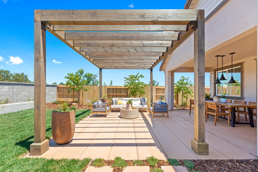 ClassicsLake at Esplanade at Turkey Creek in Lincoln, CA Designed by