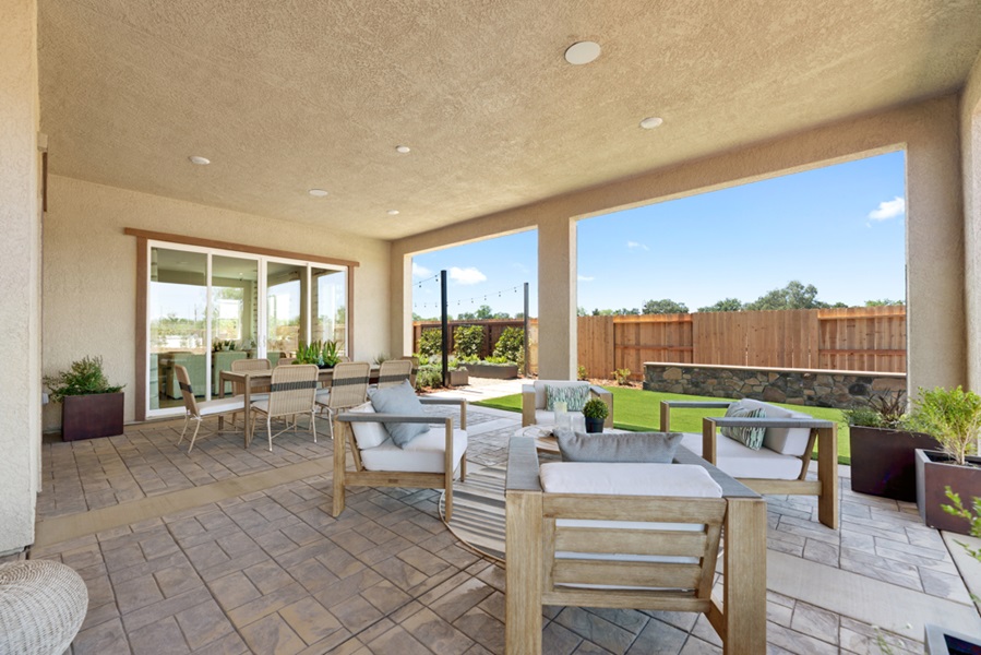 EstatesGlacier at Esplanade at Turkey Creek in Lincoln, CA Designed