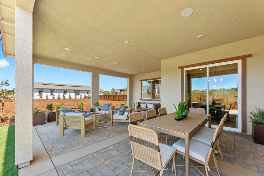 EstatesGlacier at Esplanade at Turkey Creek in Lincoln, CA Designed