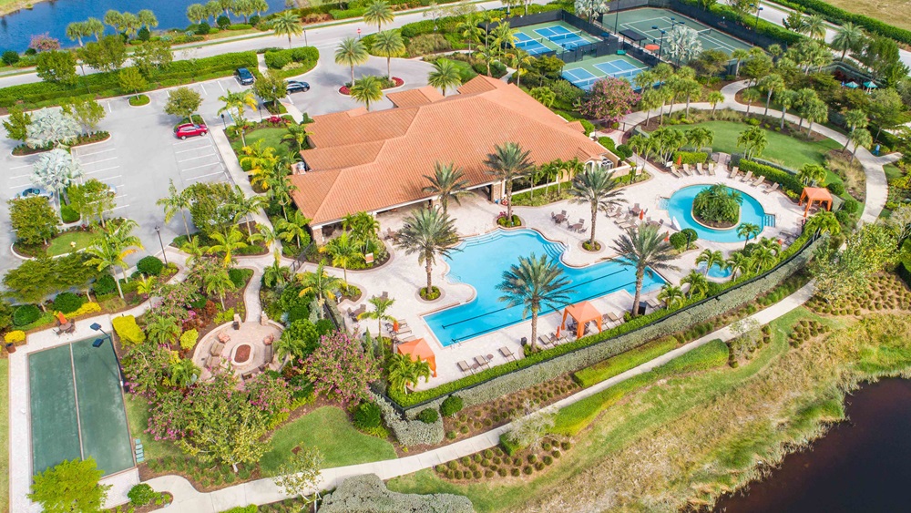 View Photos of Come Home To Esplanade Esplanade at Hacienda Lakes