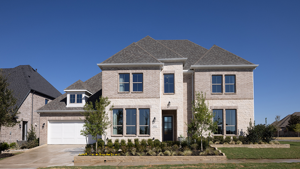 Vienna at Kensington Place 70s Darling in Carrollton, TX Taylor