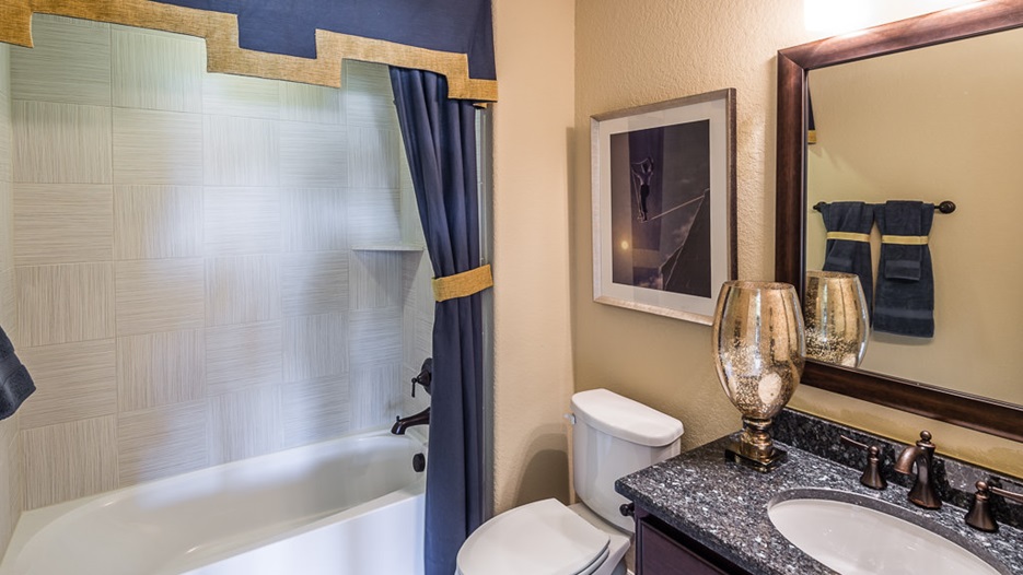 7275 at The Woodlands, Waterbridge 80s in The Woodlands, TX Taylor