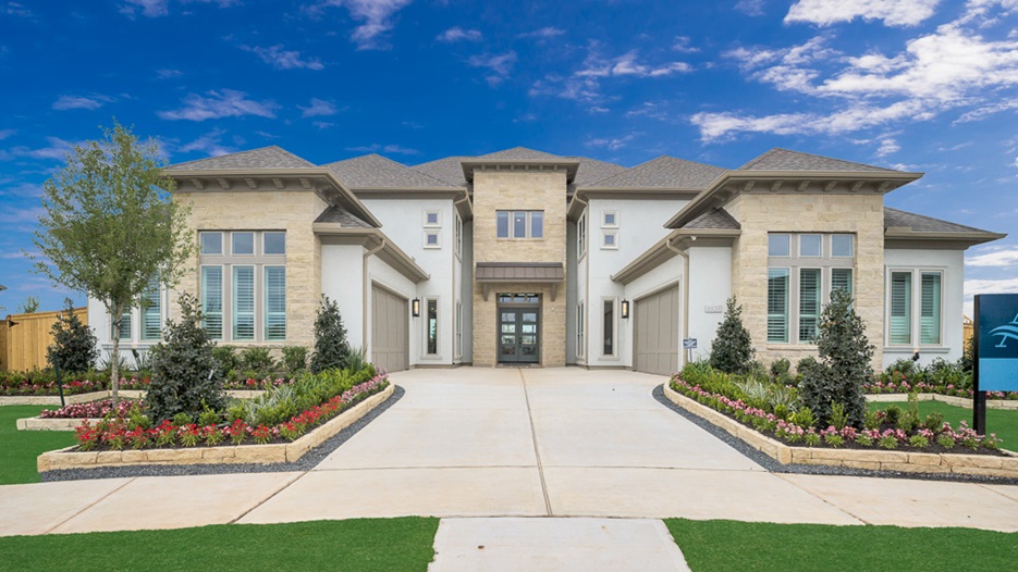 8086 at The Woodlands, Waterbridge 80s in The Woodlands, TX Taylor